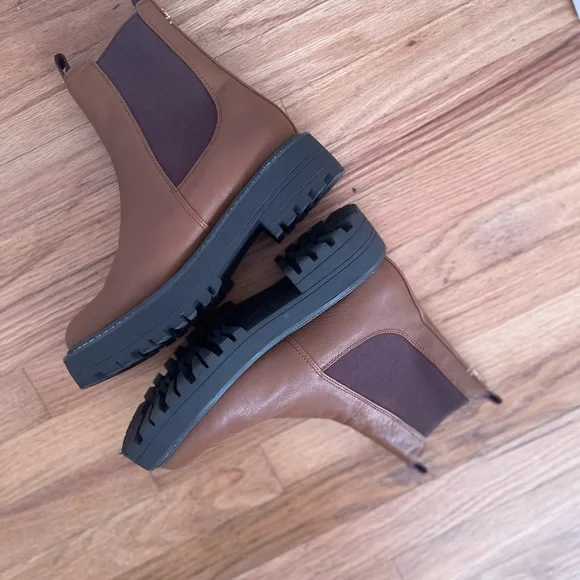 Sam Edelman Laguna Chelsea Leather Boots - Picture 4 of 9